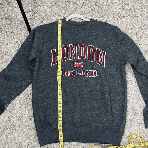 KK Apparel Embroidered London England Union Jack Gray Crew Neck Sweatshirt - Picture 6 of 8